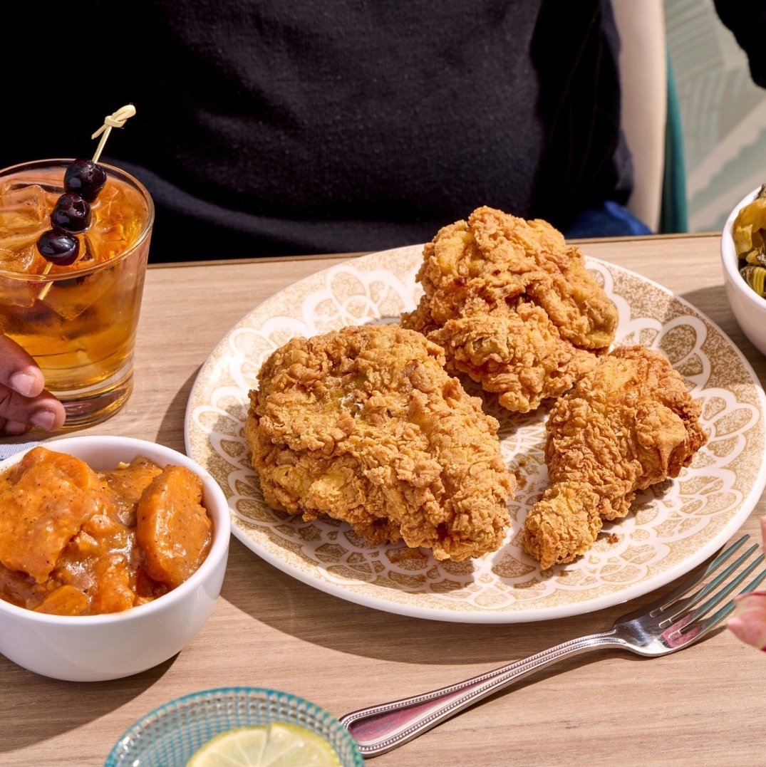 The Southern Plate, buttermilk fried chicken with two sides