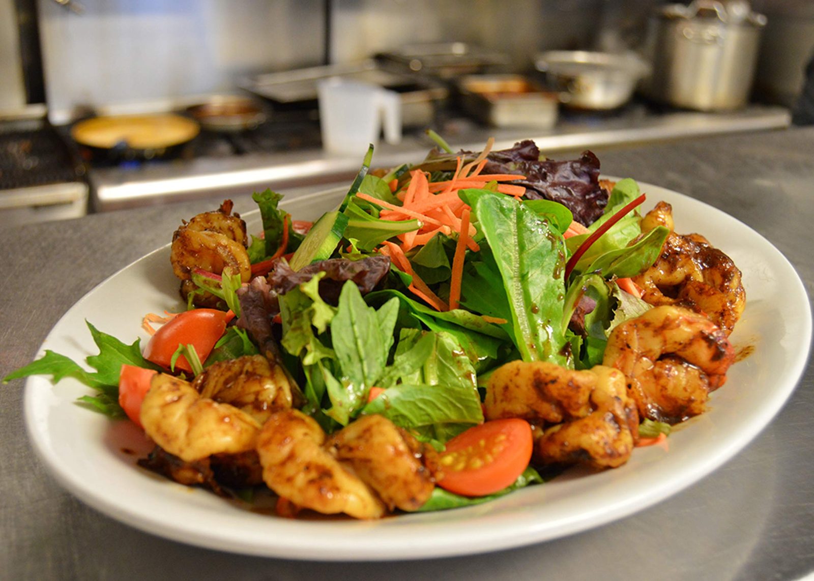 Jerk shrimp salad